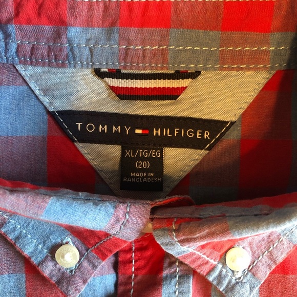 Tommy Hilfiger Red and Blue Casual Button Down Shirt Size XL (20) - Picture 5 of 7